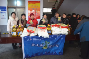 【螢火蟲愛心活動(dòng)第九十九期】春節(jié)送溫暖，我們?cè)谛袆?dòng)！